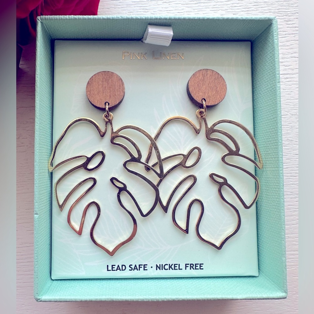 Pink Linen Gold Palm Wooden Post Earrings
